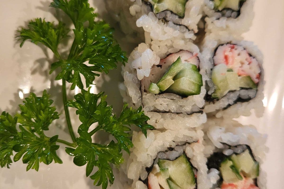 Crab Salad Maki (6 pcs)