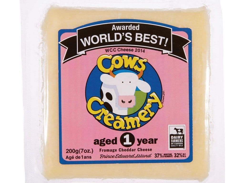 COW'S AGED 1 YEAR CHEDDAR 200G