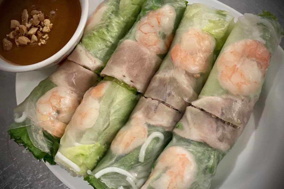 104. Gỏi Cuỗn Tôm Và Thit