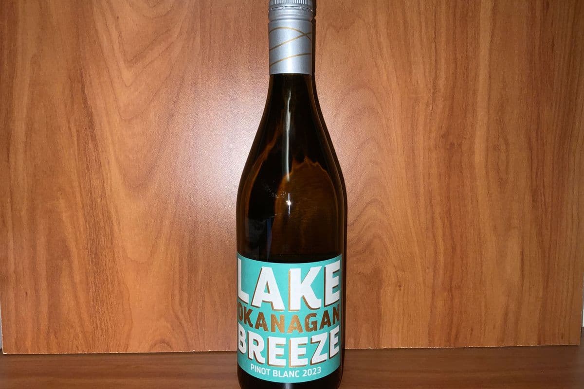 LAKE BREEZE -PINOT BLANC (1 x 750ml)