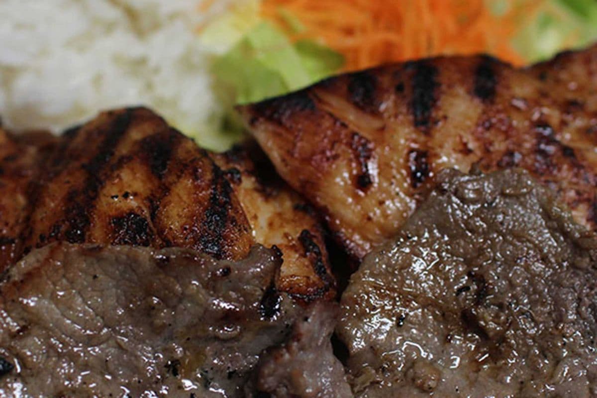 C5. 3 Grillades avec salad / 3 Grills with Salad