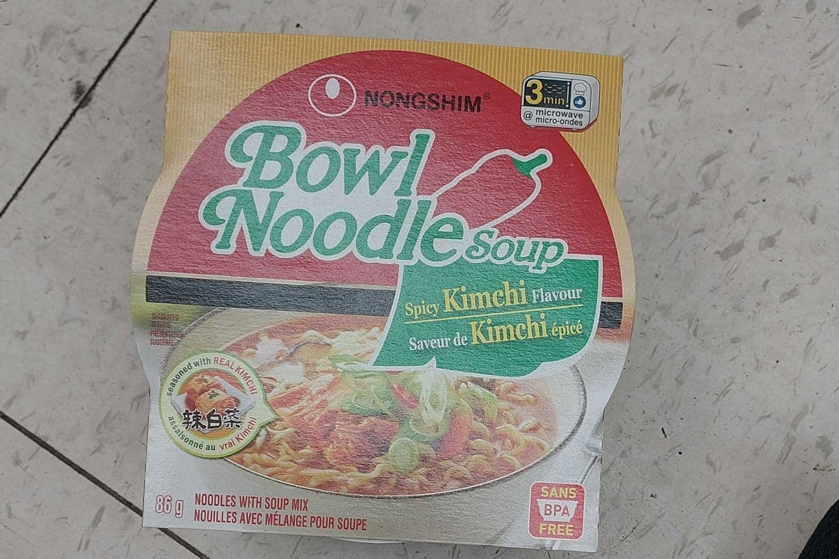 Bowl noodles soup