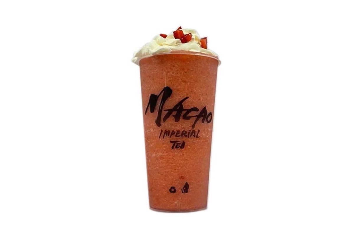Strawberry Tea Slush (Large) (700ML)