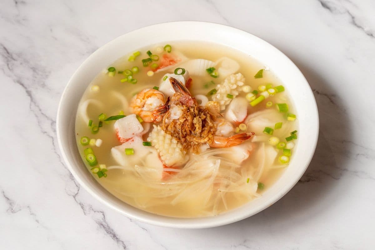 Seafood udon