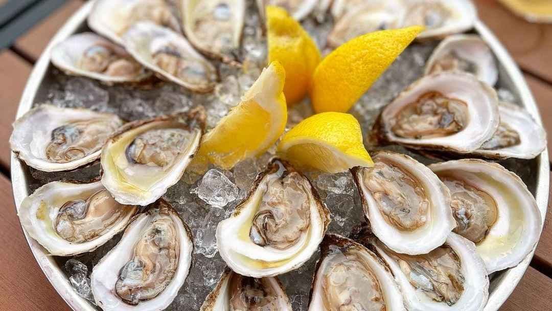 Freshly Shucked East and West Coast Oysters (Dozen)