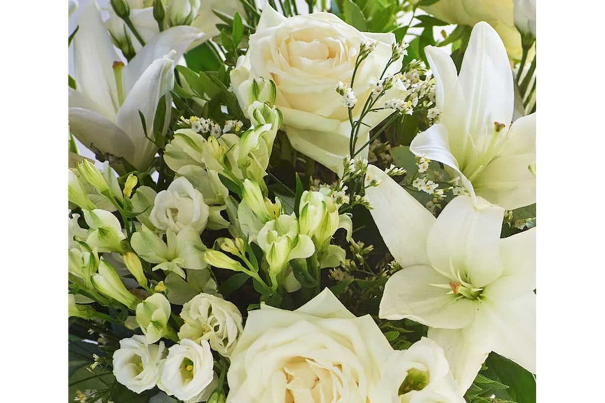 Seasonal Bouquet - Whites