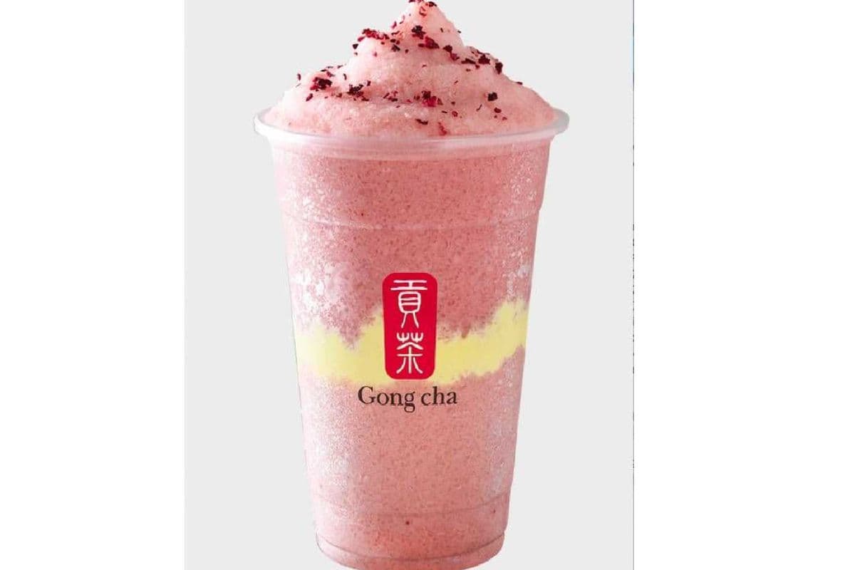 Strawberry Smoothie with Cream Brûlée