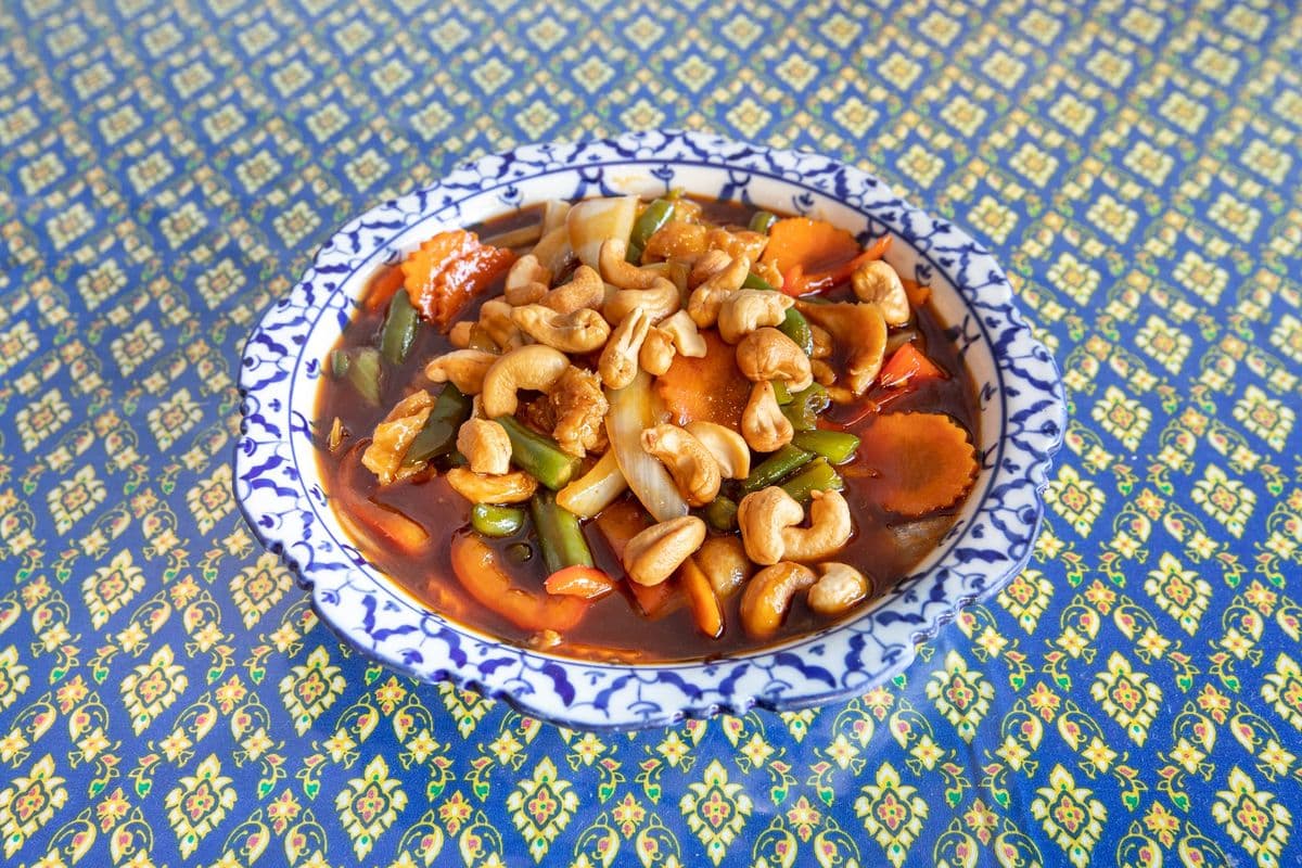 (#19).Kai Pad Med Manuang Himapharn