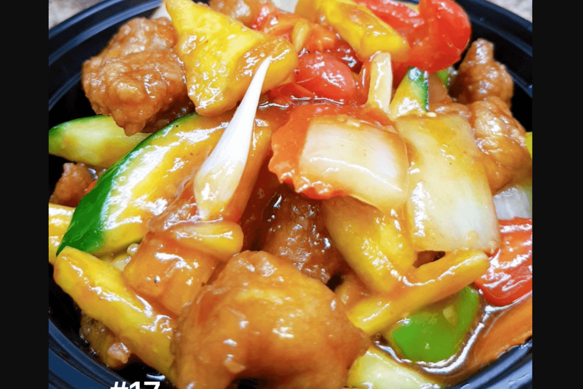 17. Pad Preaw Wan (Sweet-and-Sour Sauce)