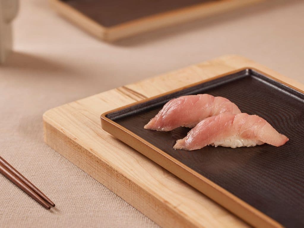 Yellowtail Sushi (2pcs)