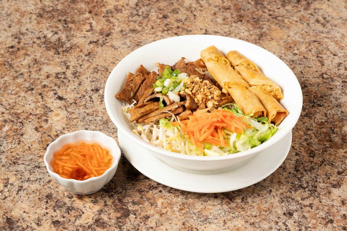 34. Grilled Pork and Spring Rolls on Vermicelli - Bun Thit Nuong, Cha Gio