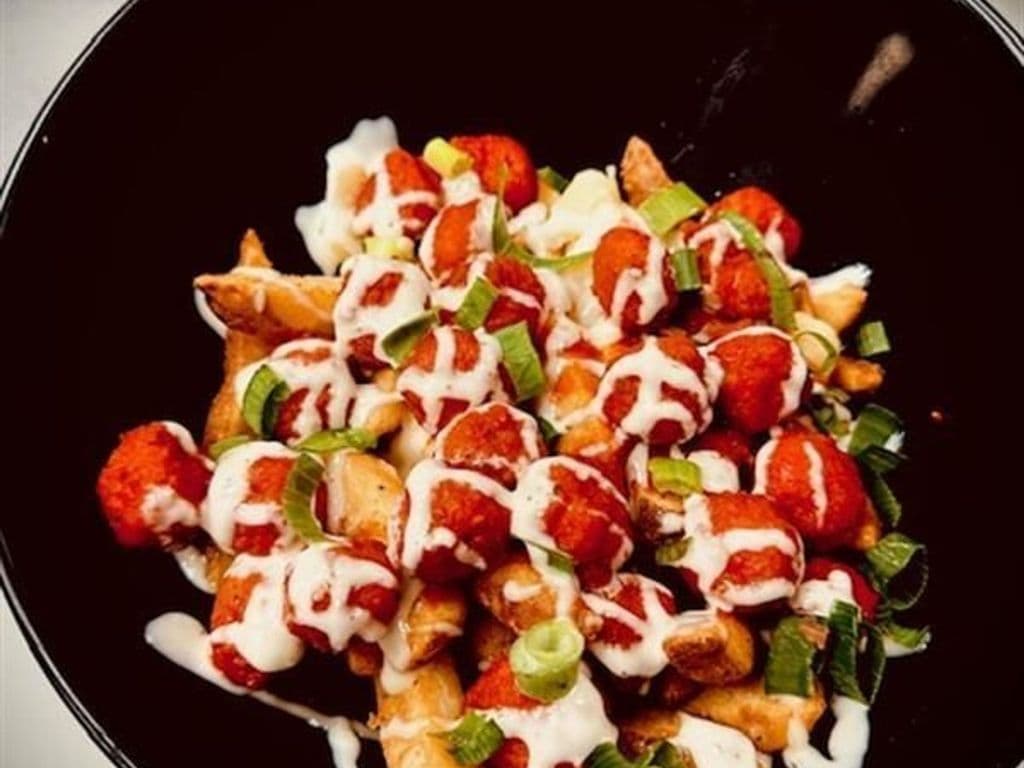 Buffalo Chicken Poutine
