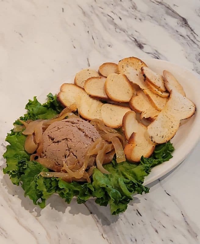 Chopped Liver with Bagel Chips and Fried Onions