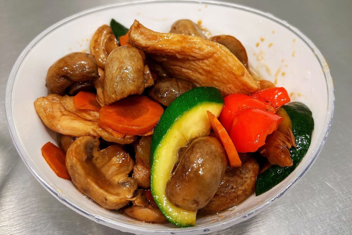 Chicken Mushroom - Regular (6*6*3 inch box)