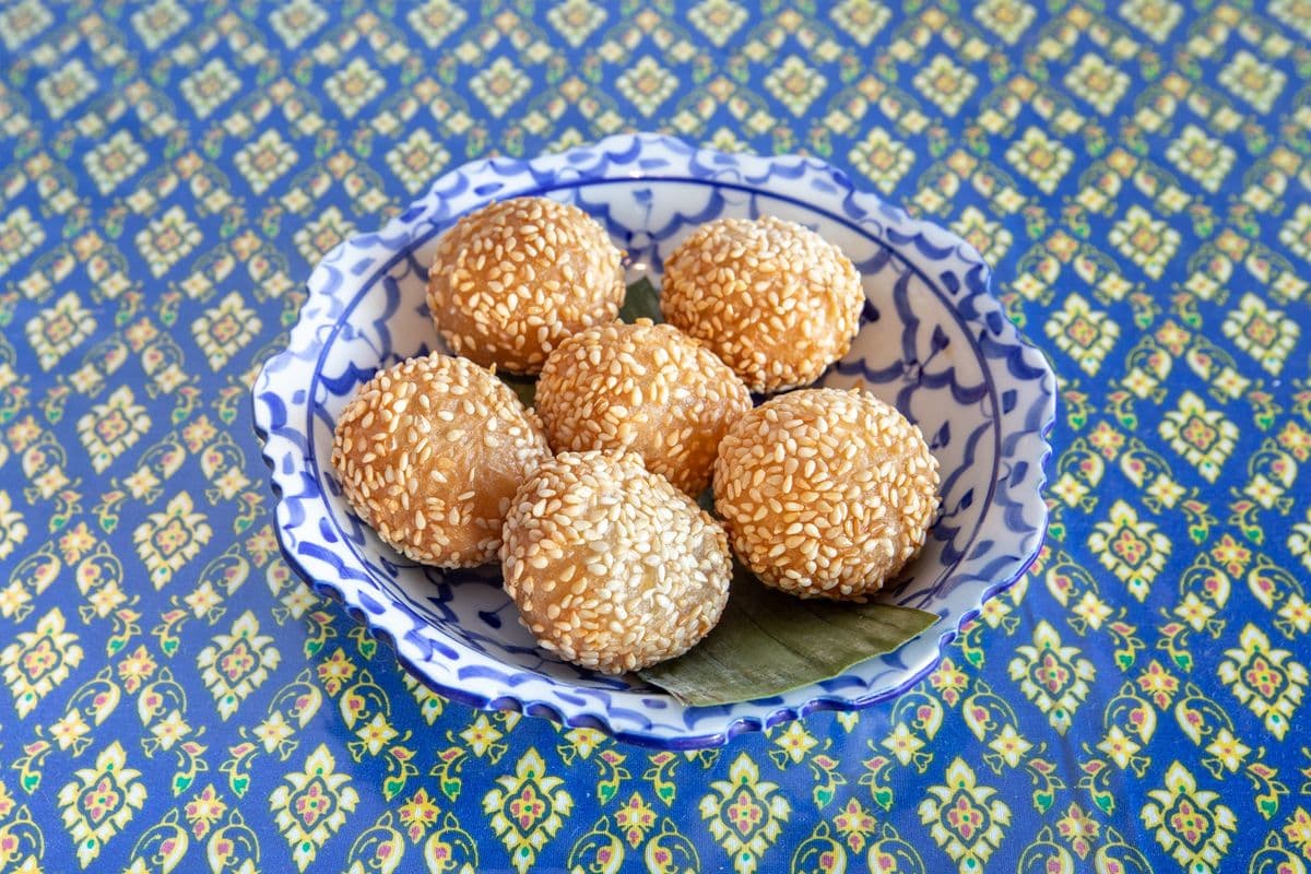 Sesame Balls (6 pcs)