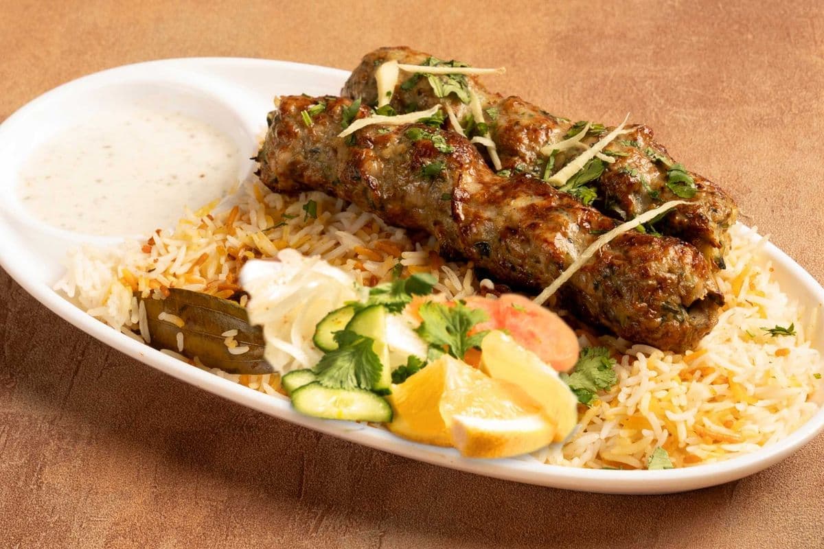 Beef Seekh Kabab Rice Platter (2 Pcs)
