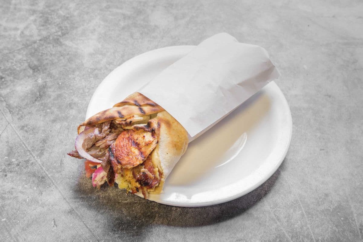 Pita mixte (poulet et bœuf)