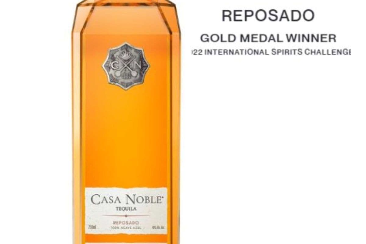 CASA NOBLE TEQUILA REPOSADO (1 x 750)