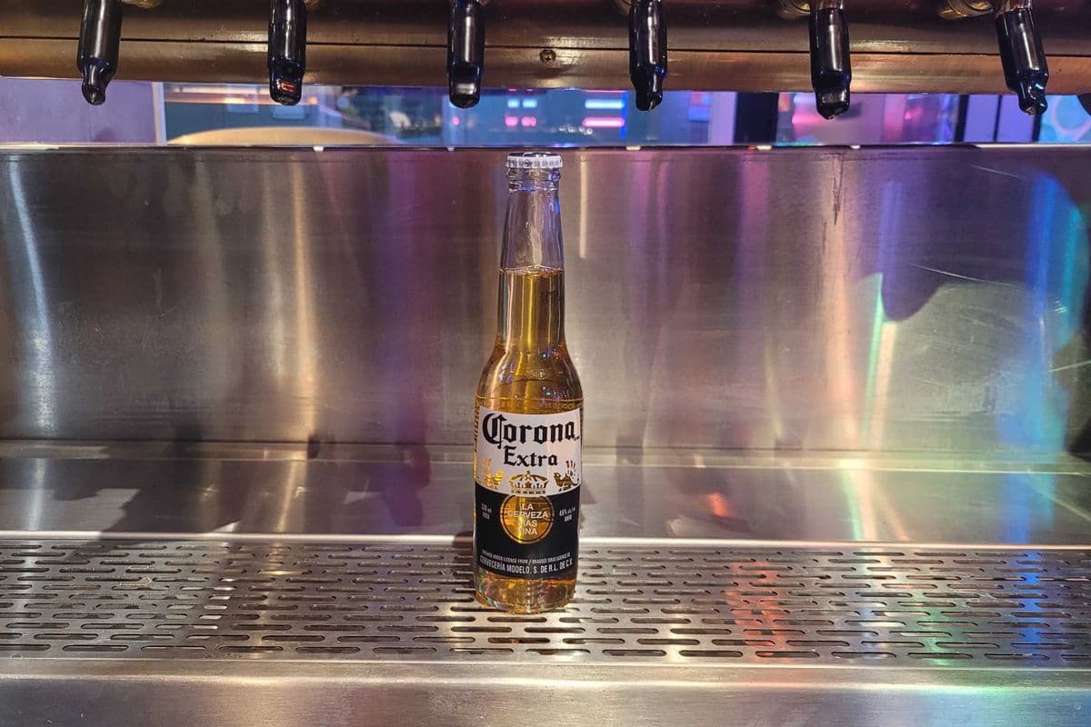 Corona (330 ml) (1 x 330 ml)