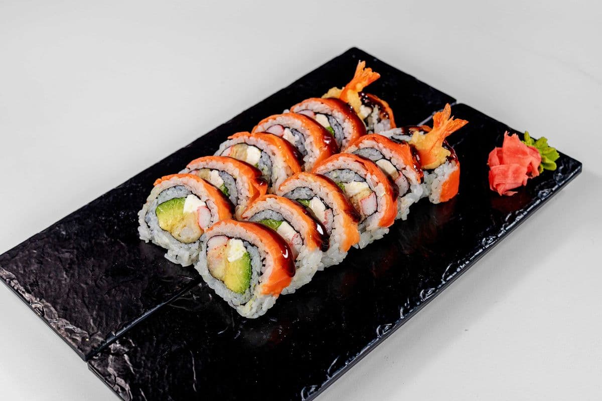 Smoked Salmon Dragon 12Pcs
