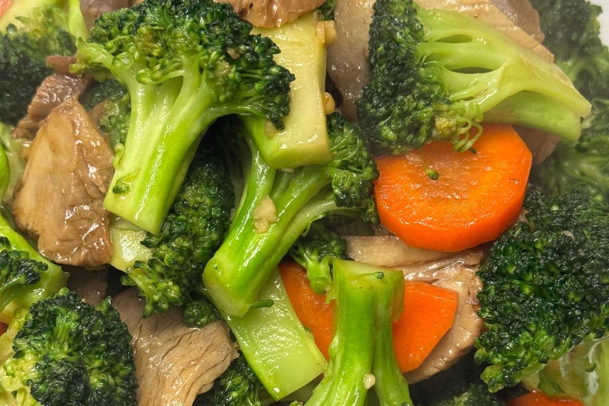 BBQ Pork with Broccoli 叉烧西兰花