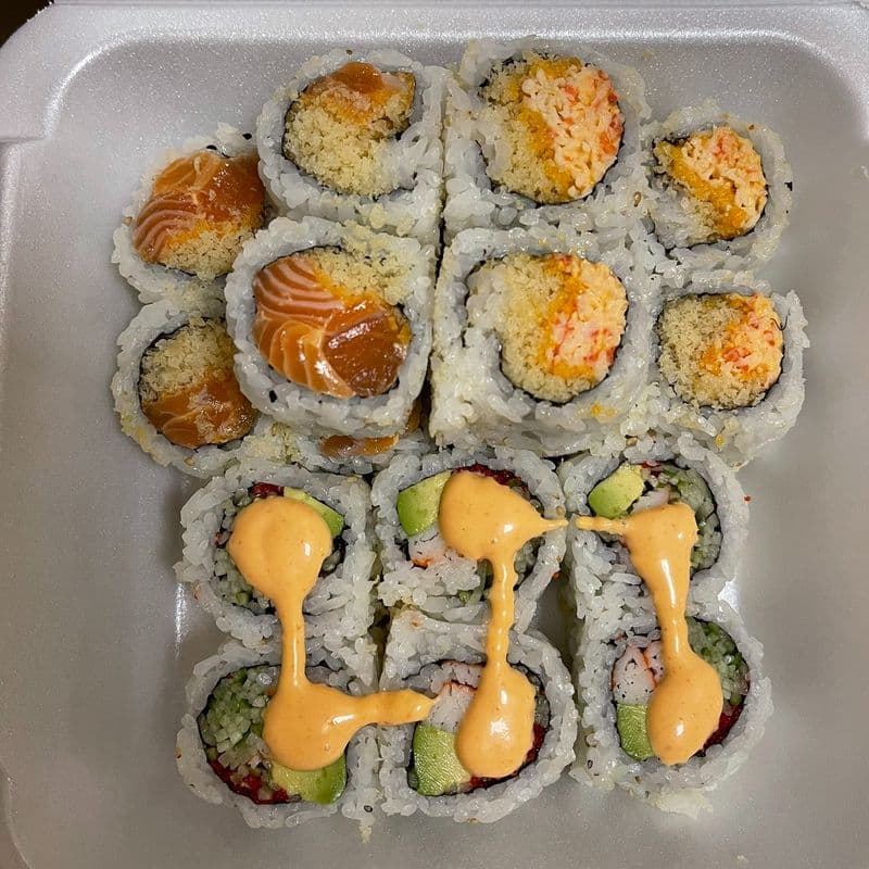 80. Spicy Maki Set