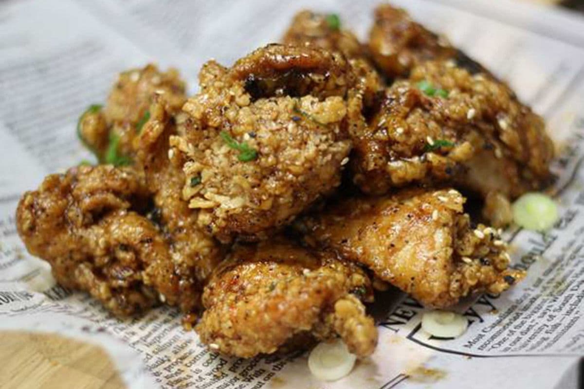 Soy Garlic Chicken "Ganjang Chicken" Boneless(간장치킨)