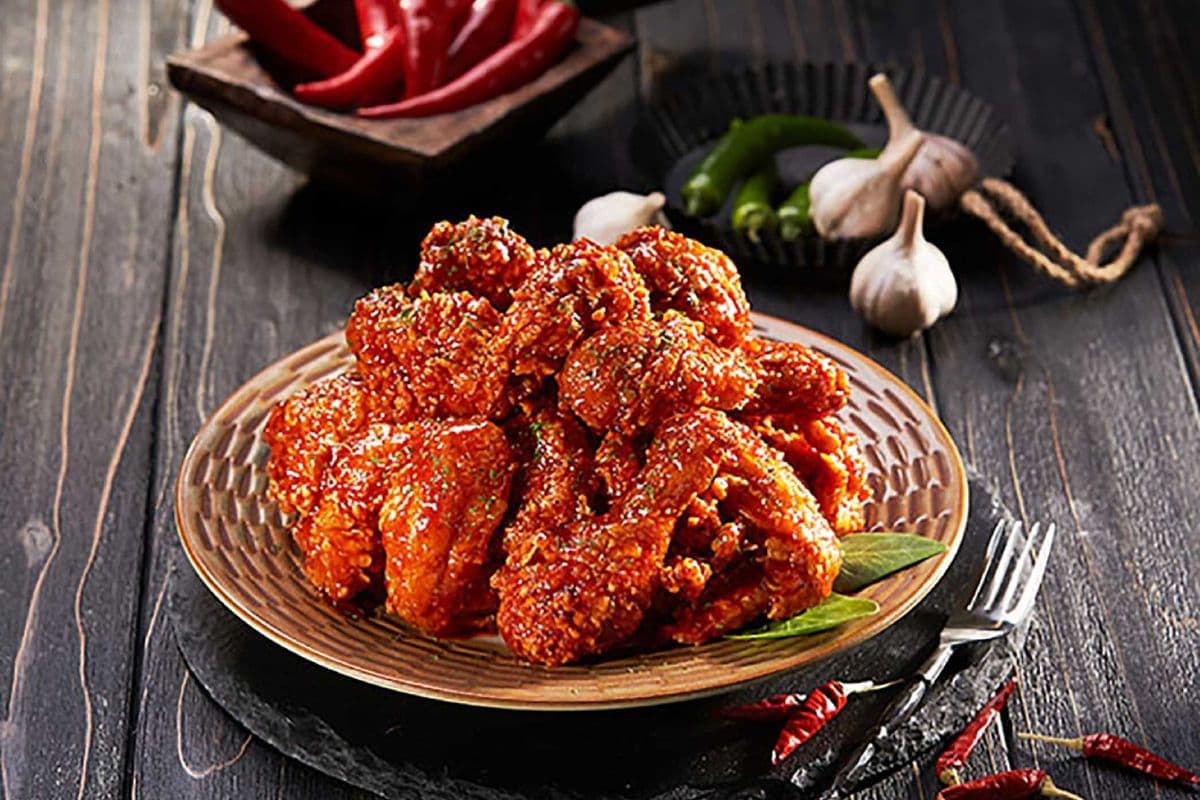 Snow with Garlic Spicy Bone-In Chicken