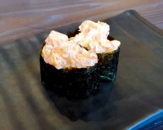 Nigiri au saumon épicé / Spicy Salmon Nigiri