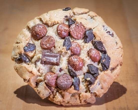 Biscuit aux Morceaux de Chocolat / Chocolate Chunk Cookie