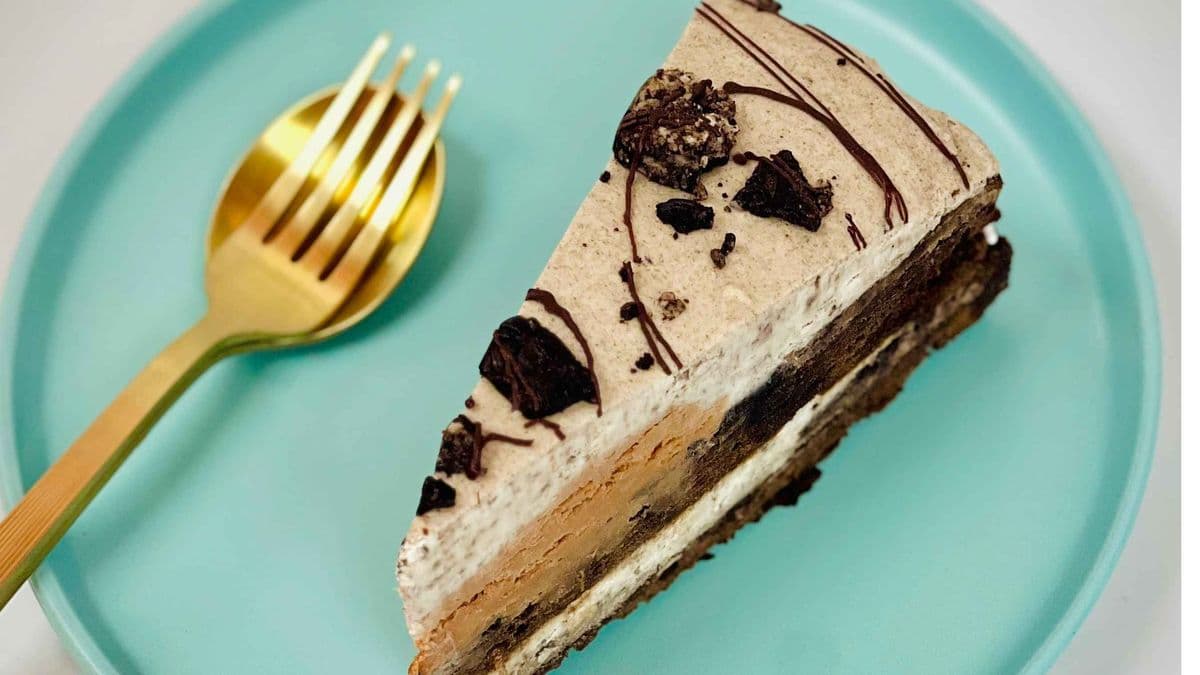 Cookies ''N Cream Cake