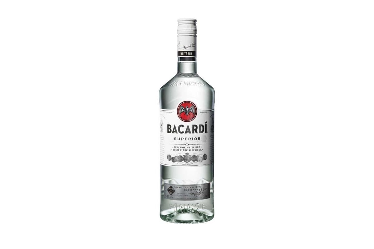★ Bacardi Superior White Rum | SAVINGS EVERYDAY — THE ULTIMATE MIXER | (1 x 750ml)