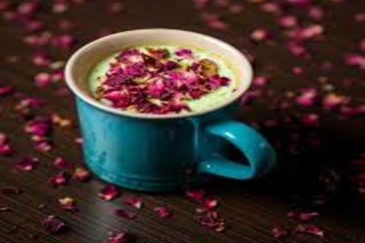 Kashmiri Chai Latte