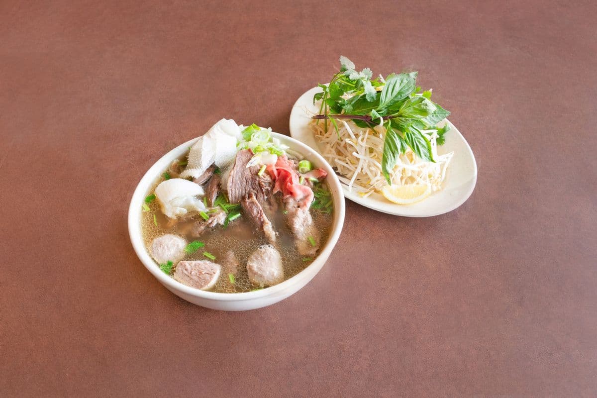 1. House Special Pho