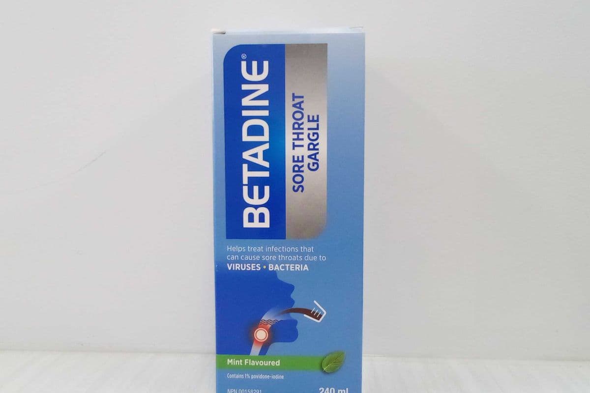 Betadine Sore Throat Gargle (240ml)