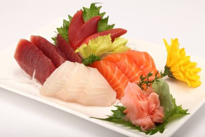 Ruby Sashimi (12 pcs)