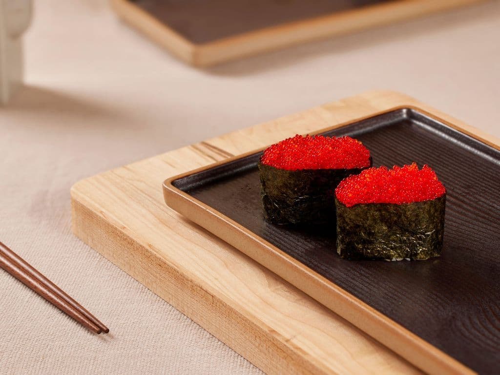 Tobiko Sushi (2pcs)
