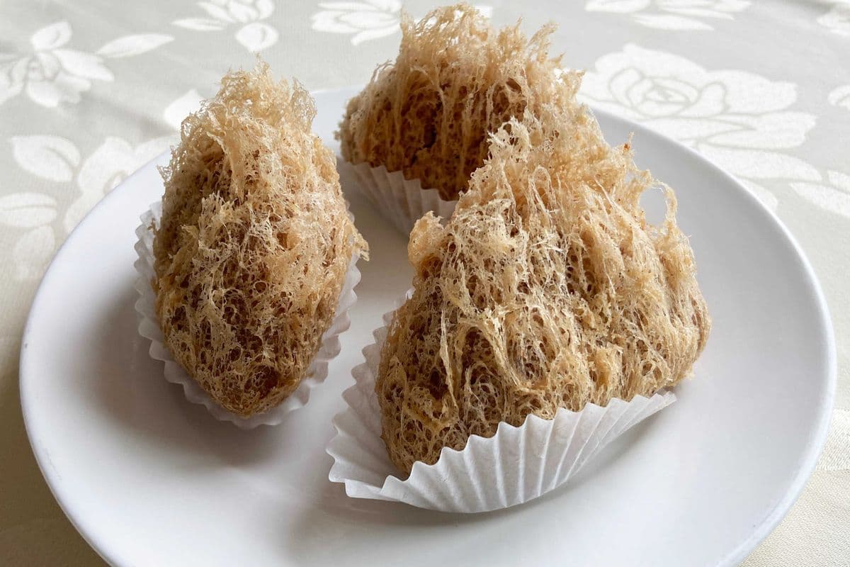 12. Deep-Fried Taro and Pork Dumpling 蜂巢炸芋角