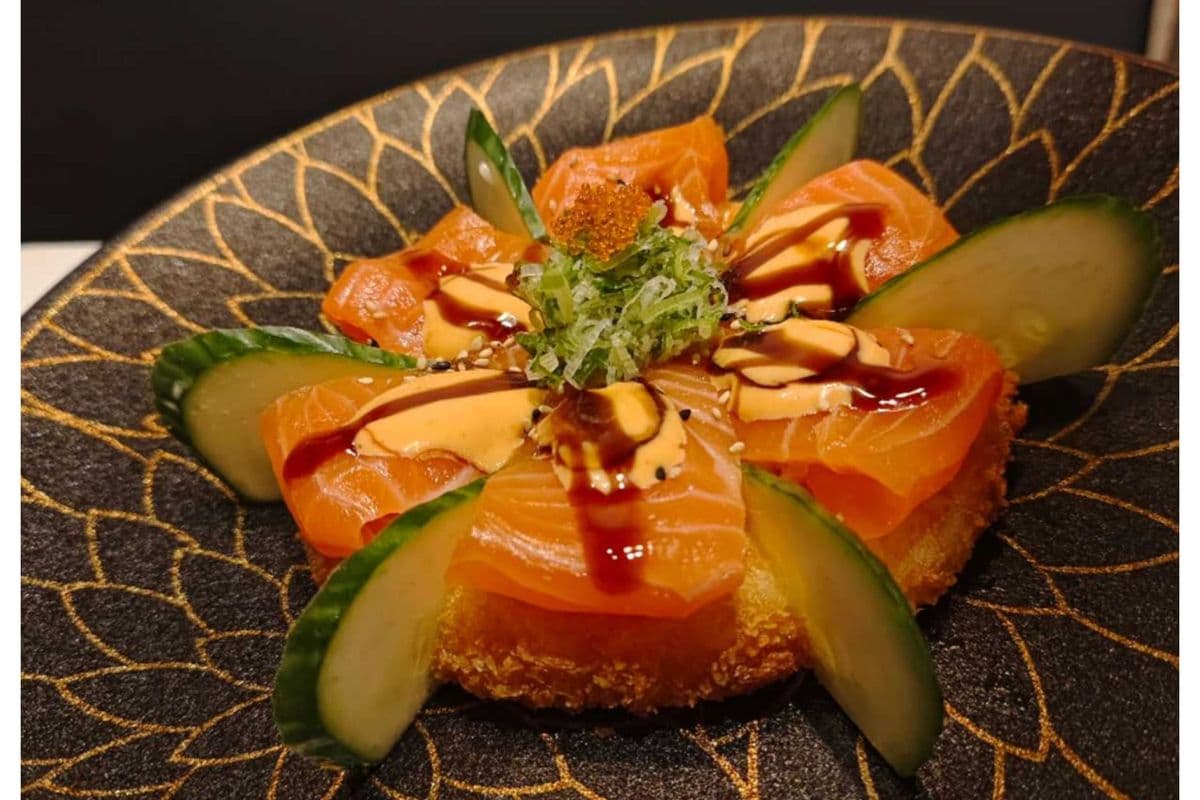 14. Sushi Pizza (6 pcs)