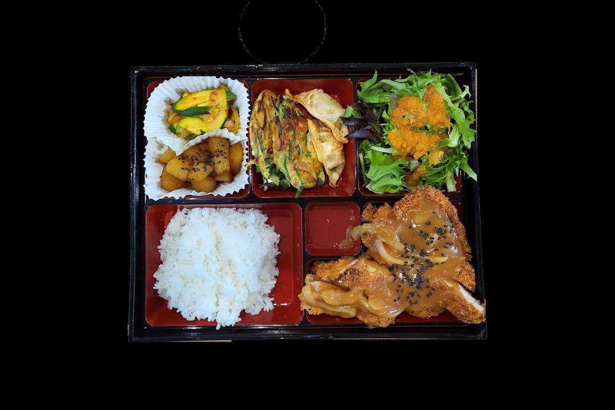 Donkatsu Doshrock (avec Côtelette de Porc / with Pork Cutlet)