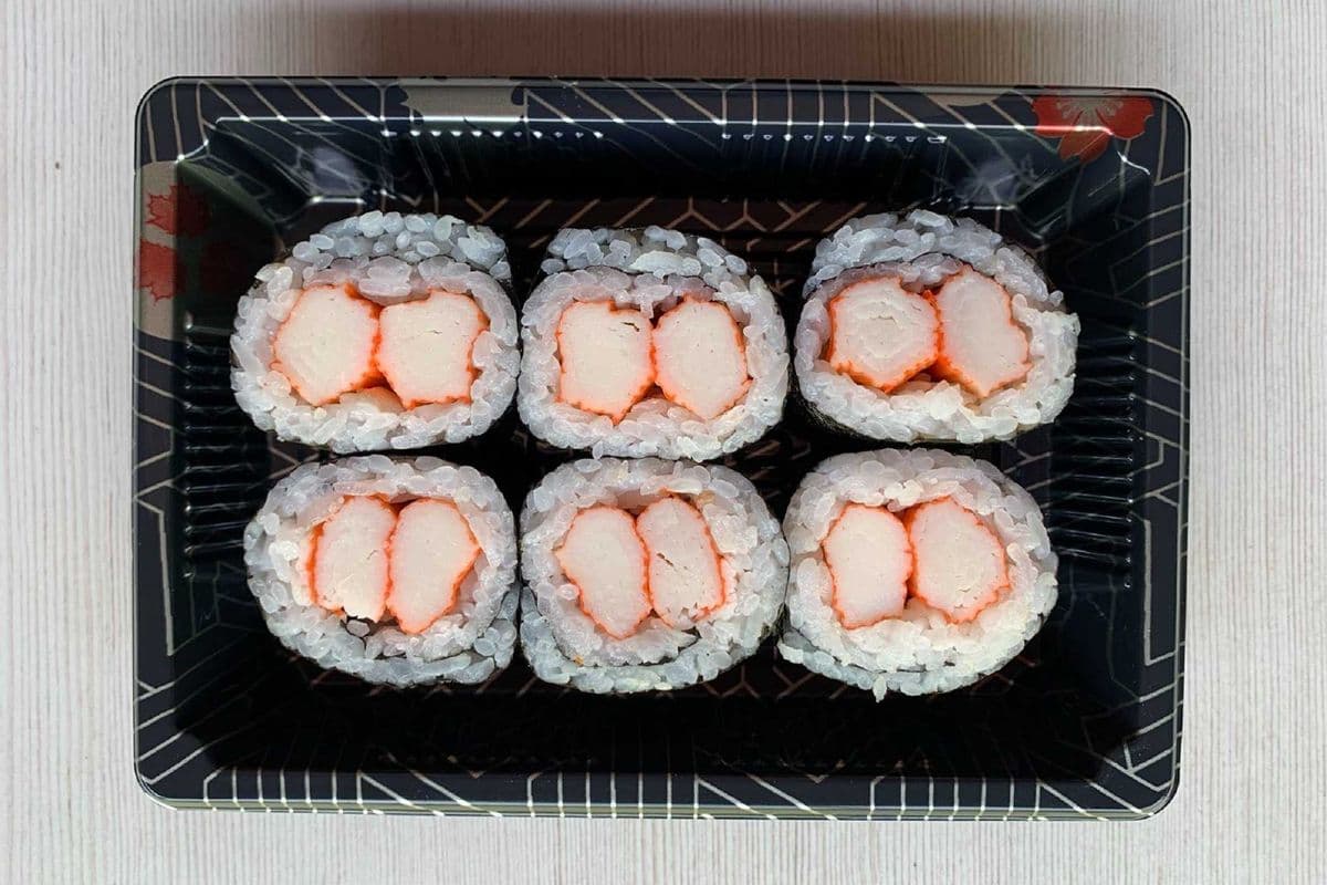 51. Crab Stick Roll (6 Pcs)
