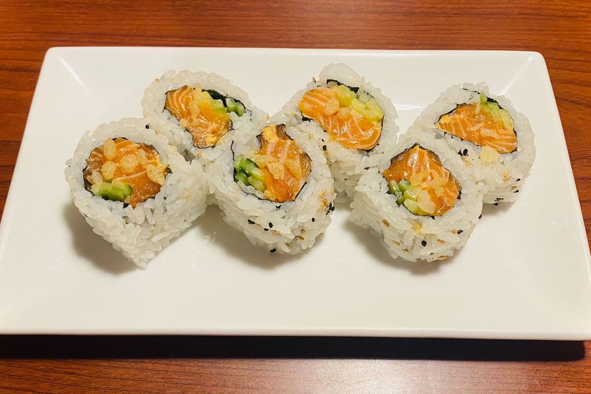 Spicy Salmon Crunch Roll