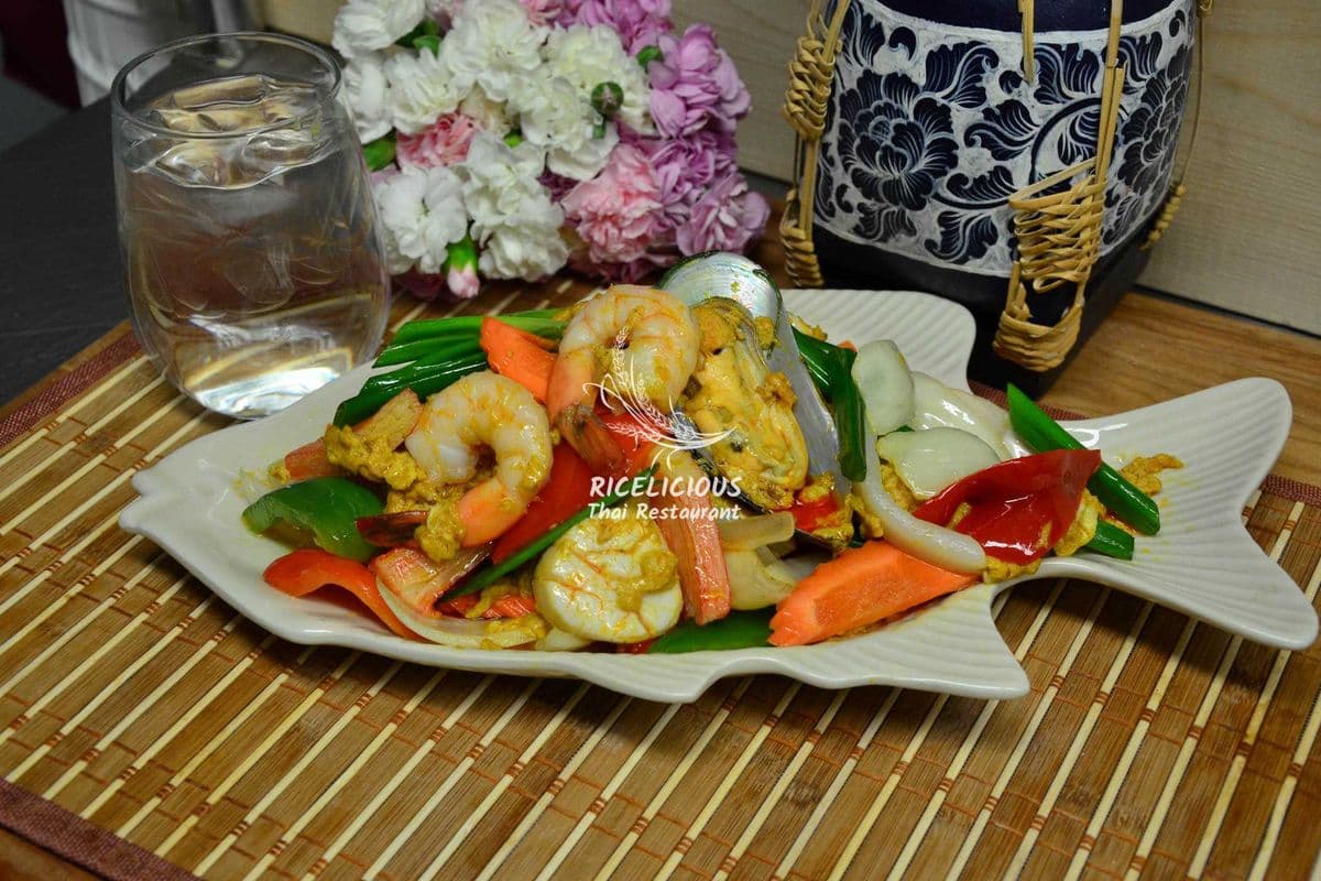 SE3. Stir-Fried Curry Seafood