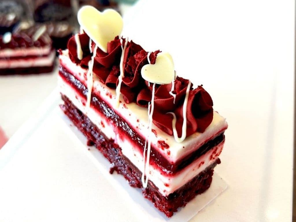 Red Velvet Cheesecake