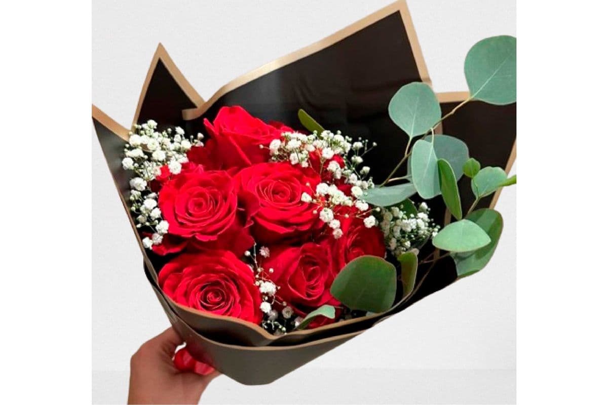 Jlo Bloom Bouquet, 6 Red Roses