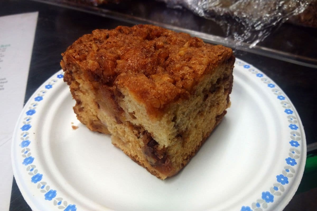 Apple Crumble Cake