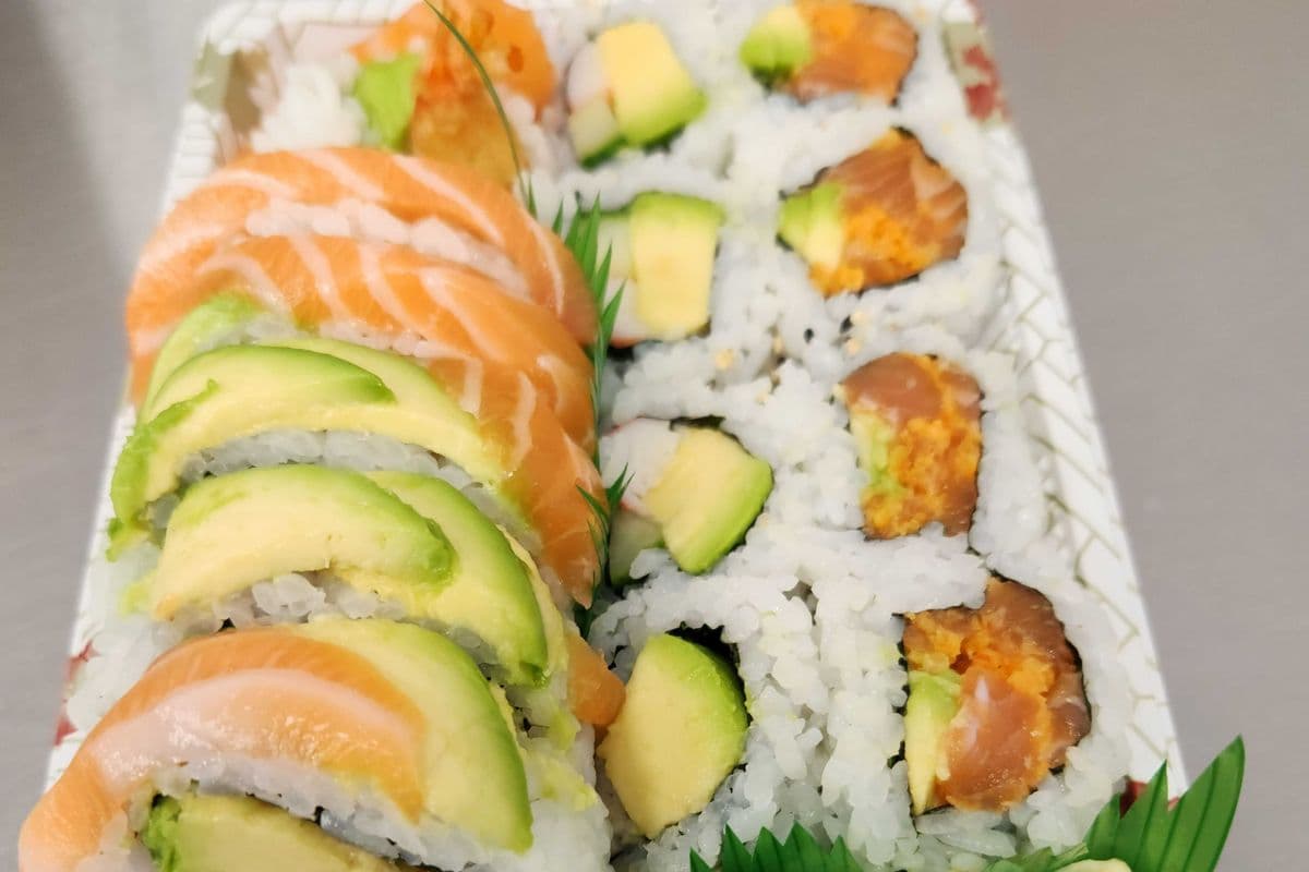 A12. Red Dragon Roll Combo (14 pcs)
