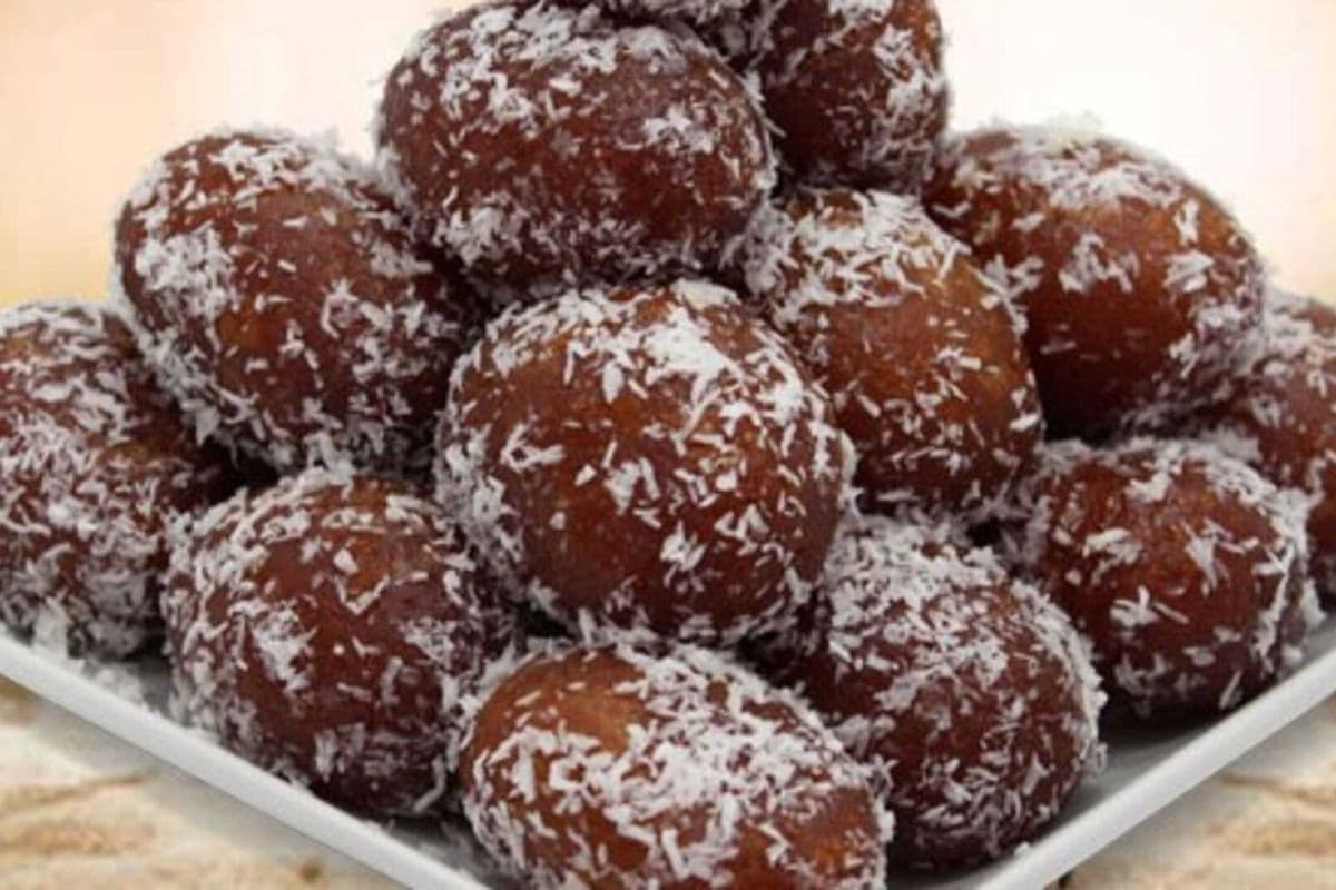 Coconut Gulab Jamun (1 lb)