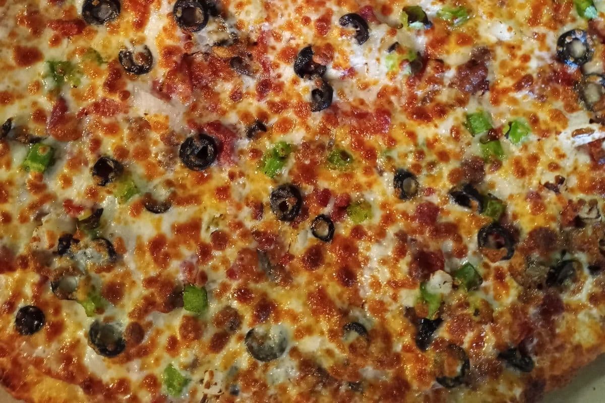 10" Unlimited Pizza