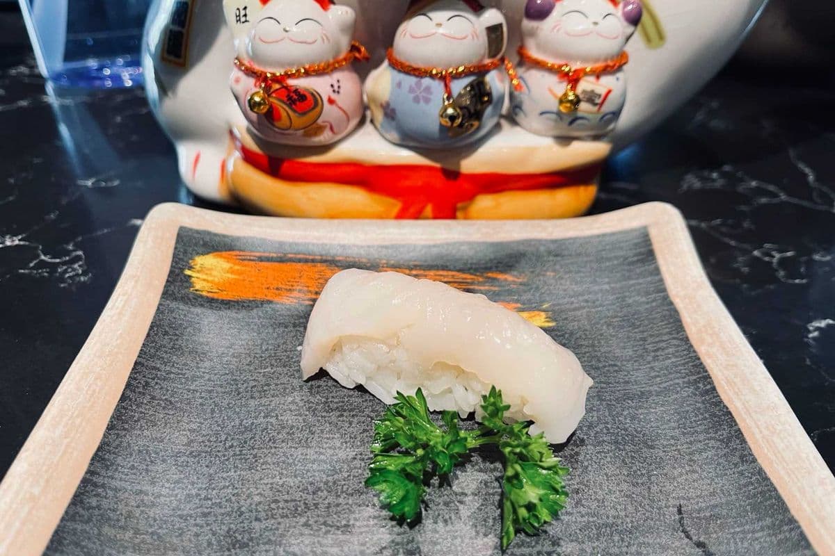 Hotategai Sushi (2 pcs)